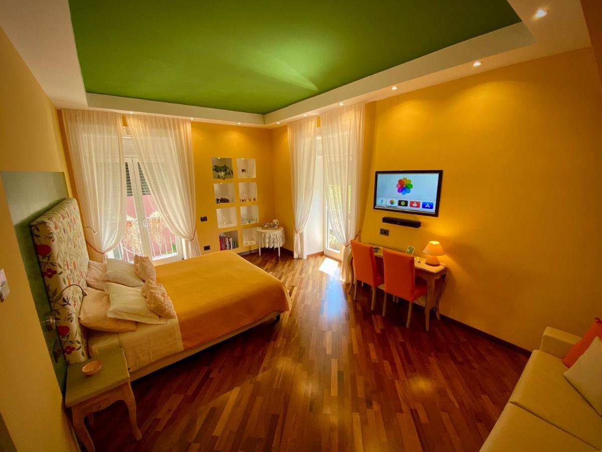 Il Giardino Segreto Bed & Breakfast Sorrento Dış mekan fotoğraf