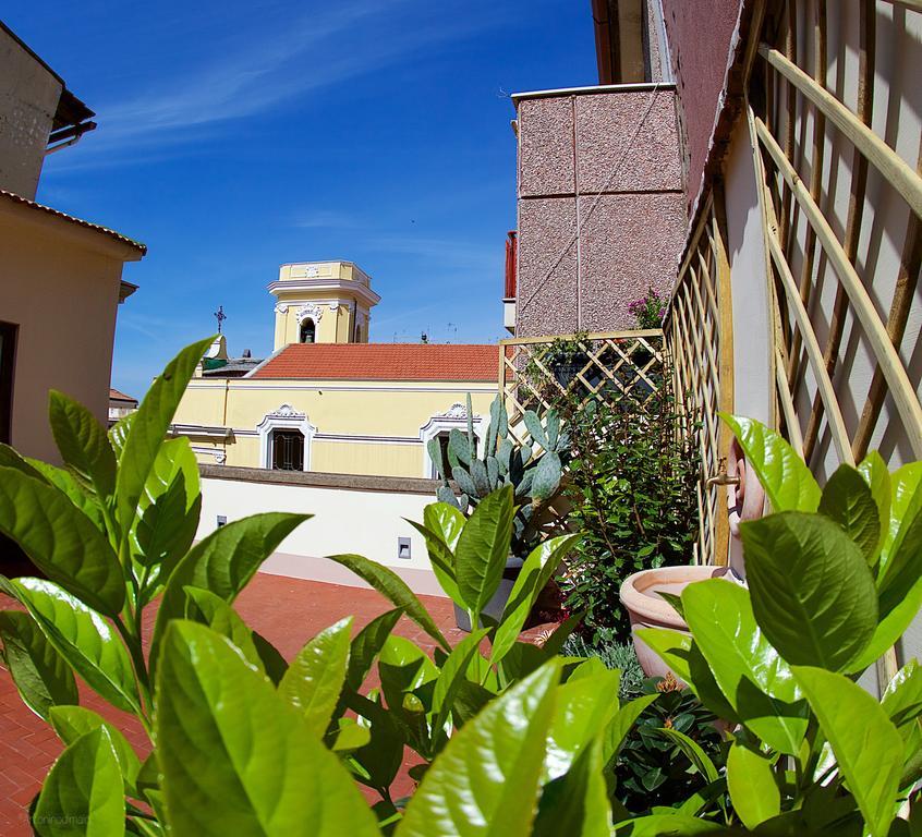 Il Giardino Segreto Bed & Breakfast Sorrento Dış mekan fotoğraf