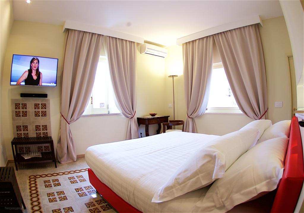 Il Giardino Segreto Bed & Breakfast Sorrento Dış mekan fotoğraf